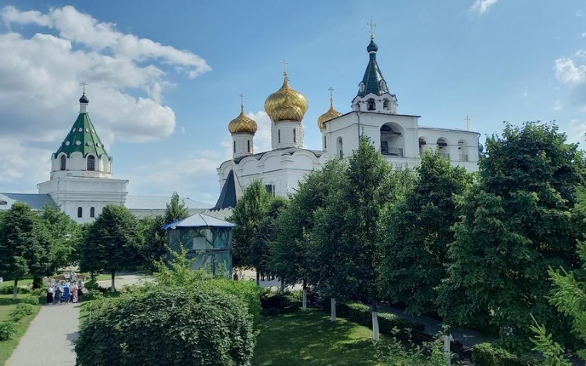 "Государыня Кострома"