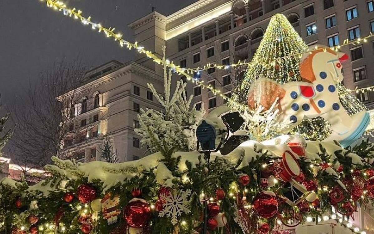 «Новогодняя Москва + Вечерняя экскурсия»
