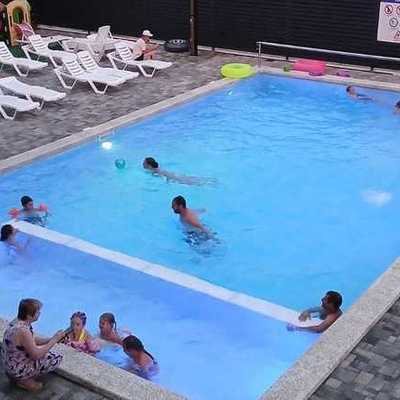 Large square b683c3bf51