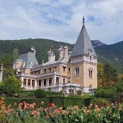 Large square d55af7eb74