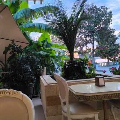 Large square 229158b668