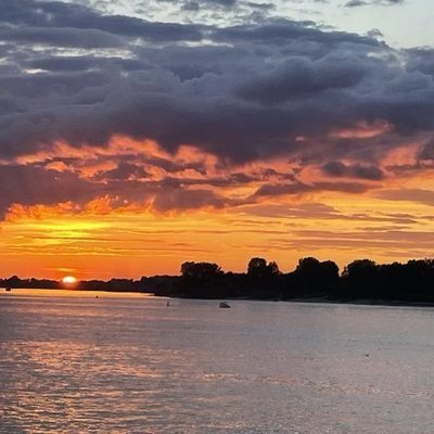 Large square c12a1cc52b