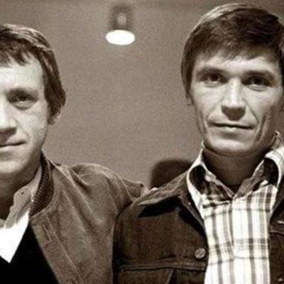 Large square 8686f97ee8